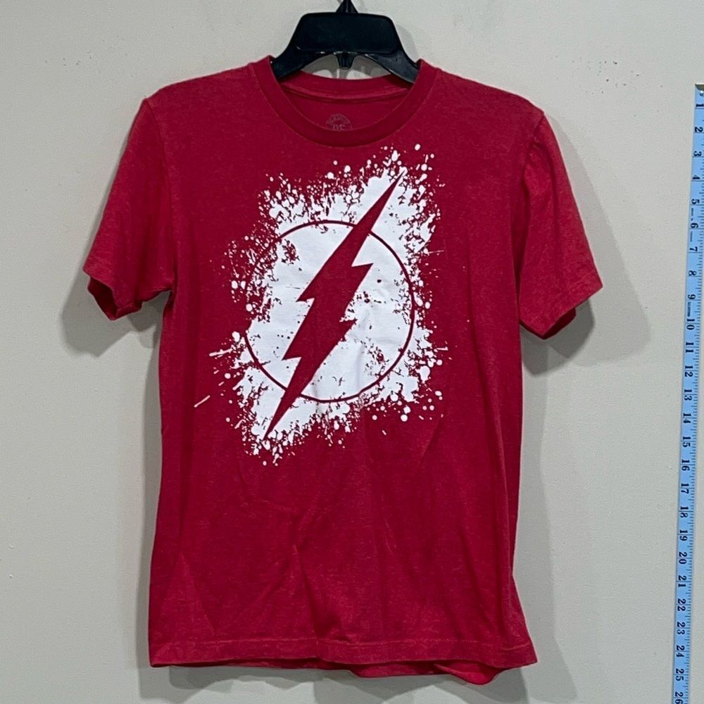 DC Comics The Flash T-Shirt. Size Small.